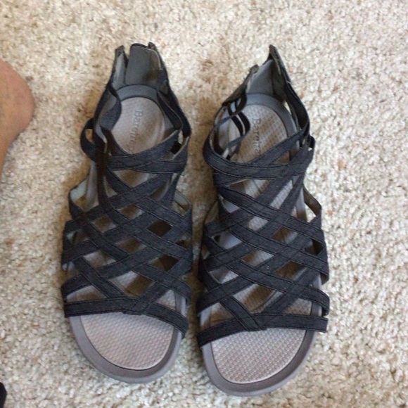 BareTraps Black Strappy Sandals - Picture 1 of 2